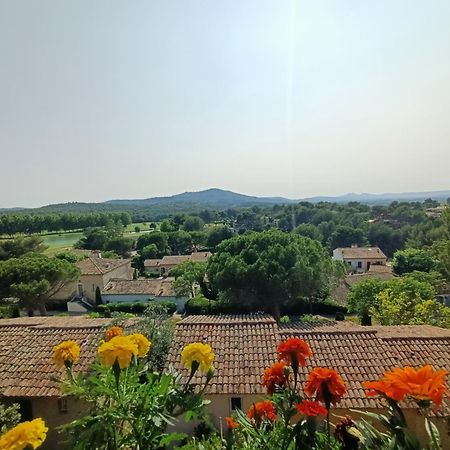 Charmant T2 climatisé avec belle vue , Golf de Pont-Royal Mallemort Chambre photo