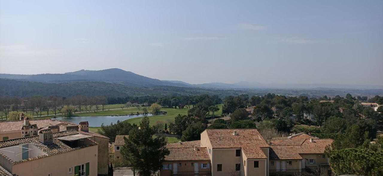 Appartement Charmant T2 climatisé avec belle vue , Golf de Pont-Royal à Mallemort Extérieur photo