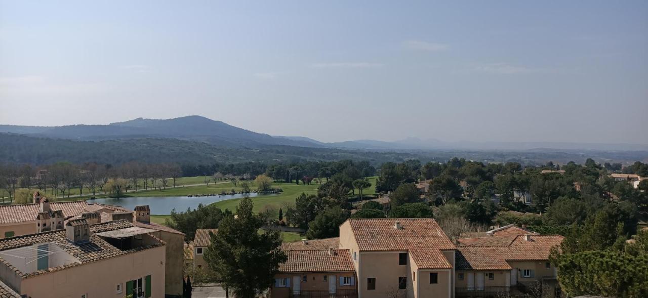 Charmant T2 climatisé avec belle vue , Golf de Pont-Royal Mallemort Extérieur photo