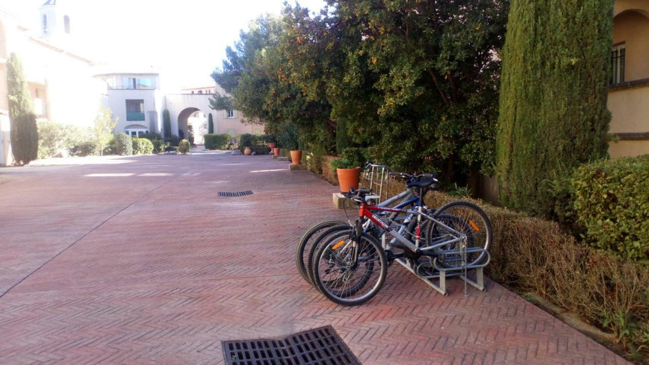 Charmant T2 climatisé avec belle vue , Golf de Pont-Royal Mallemort Extérieur photo